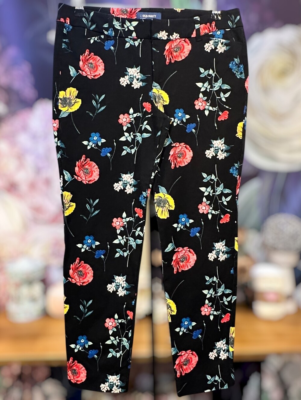 Old Navy 10 Black Floral Pixie Pants Mid Rise Crop Slim Romantic Cotton Stretch